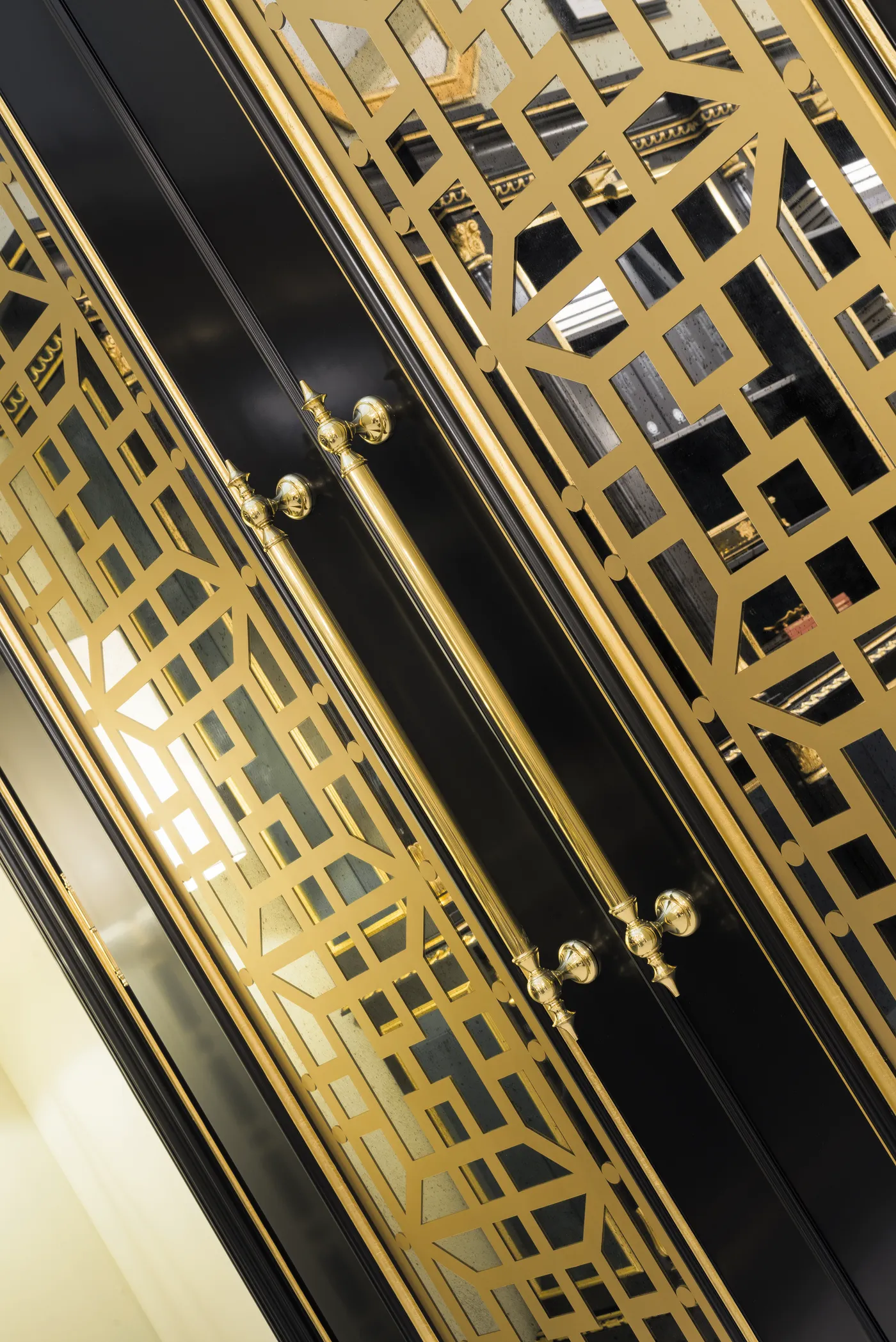 Doors & Boiserie